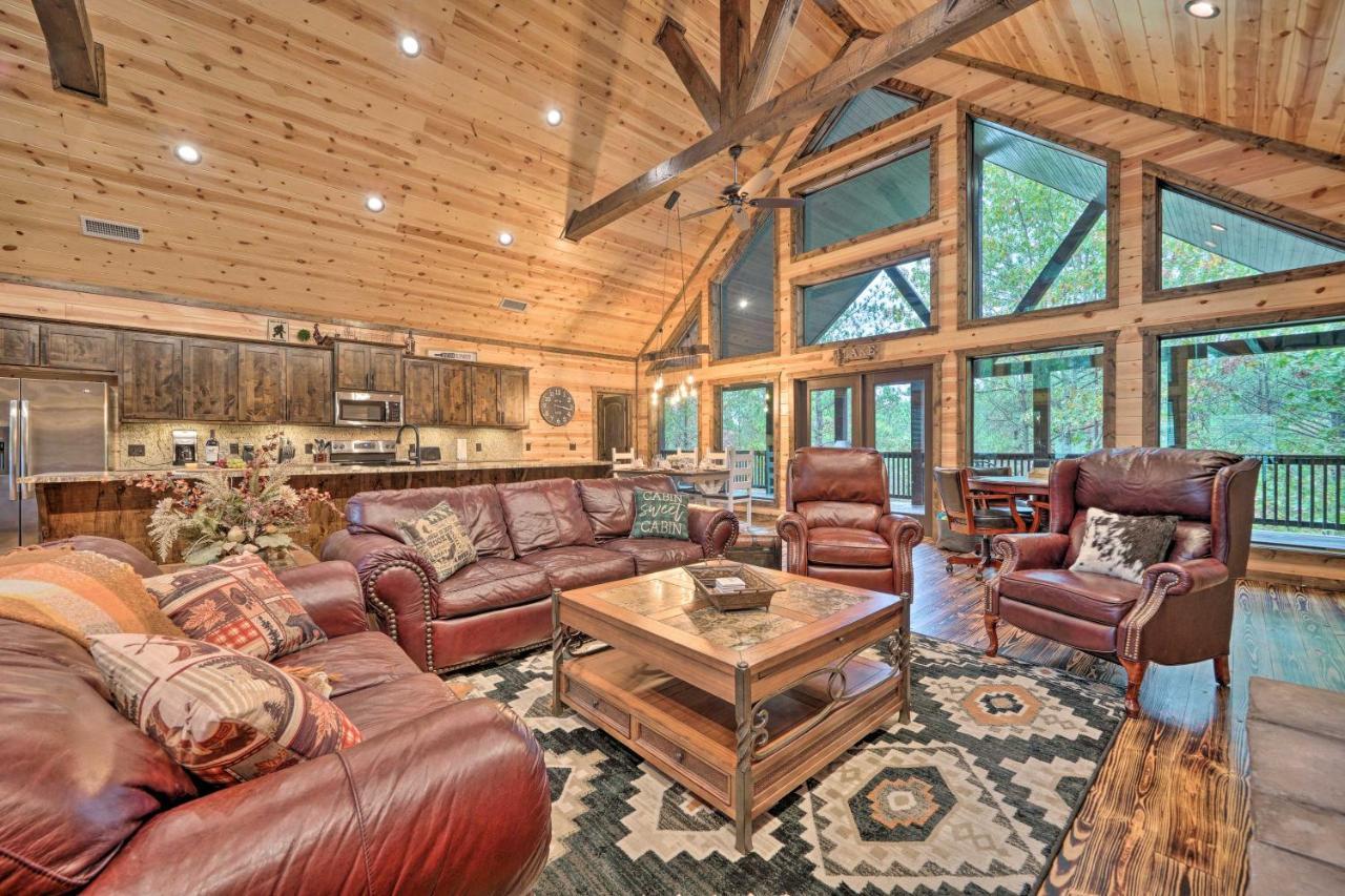 Broken Bow Cabin Deck With Hot Tub And Pool Table! Zewnętrze zdjęcie