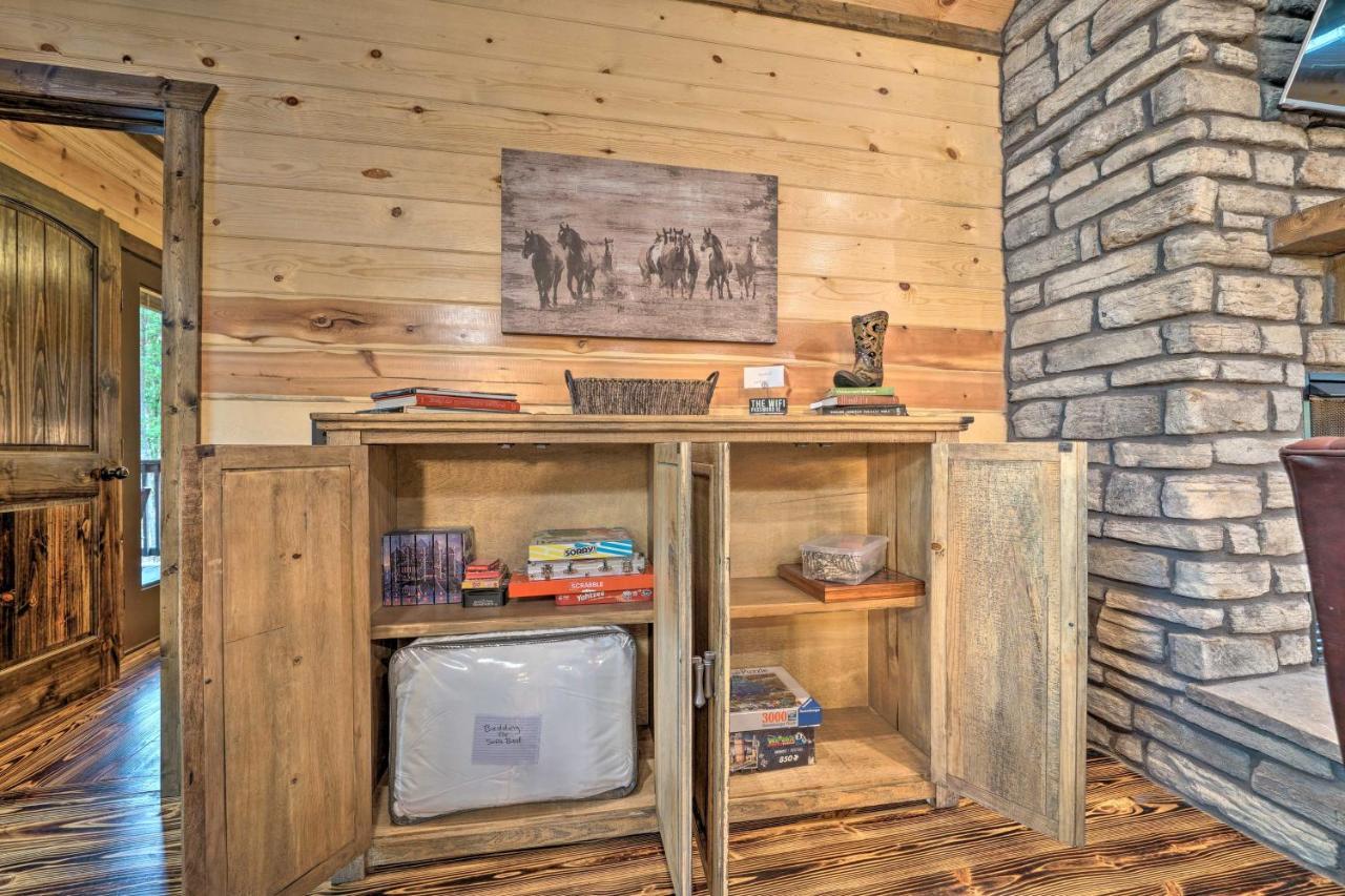 Broken Bow Cabin Deck With Hot Tub And Pool Table! Zewnętrze zdjęcie